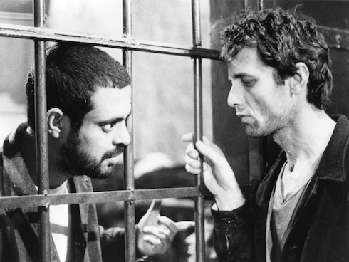 Behind the Bars - Derriere les Barreaux