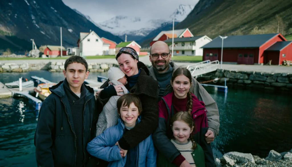 Fjord: A Brilliant Modern Drama Between Two Extremes